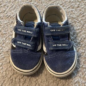 Kids Vans Off the Wall Velcro Sneakers. Size 6